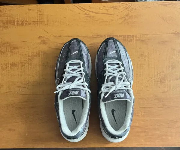 Nike Initiator gray 42