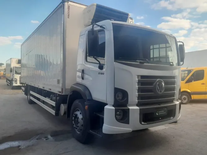 Volkswagen 17.190 2023