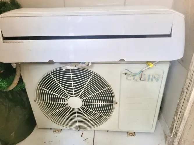 Vendo 2 ar-condicionados 9.000 BTUs