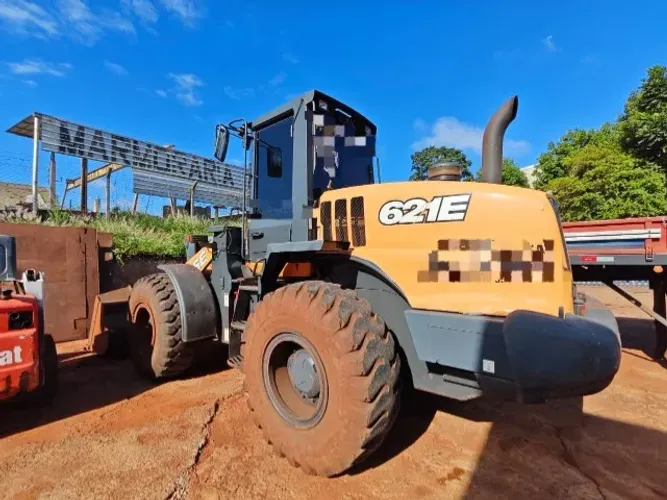 PA CARREGADEIRA CASE 621D 2020