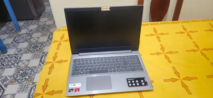 Vendo Notebook Lenovo IdeaPad