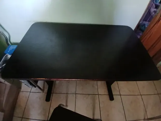 mesa de estudo de madeira