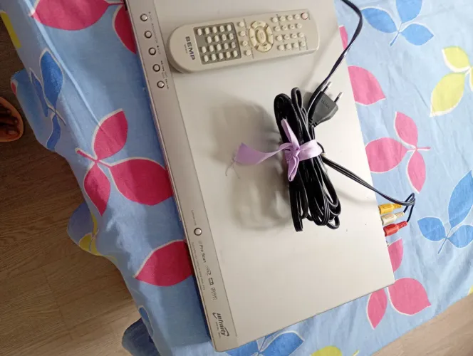 Vendo um DvD usado novo