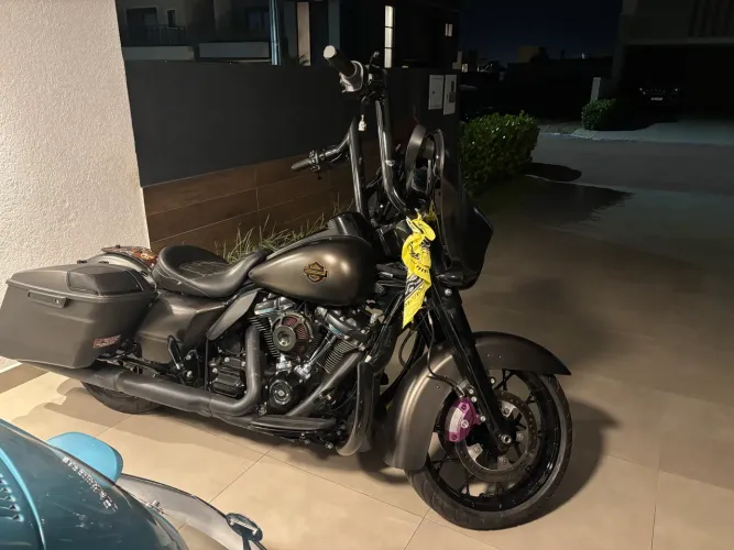 Harley Street Glide 2020