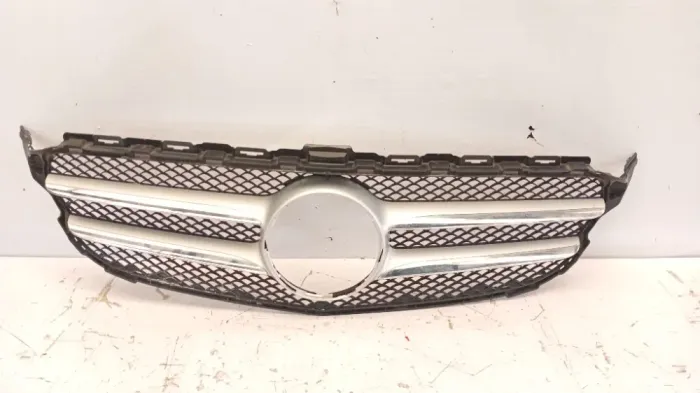 Grade Frontal Mercedes C180 c200 W205 2015 