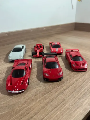 Mini coleção Ferrari Shell V-Power 6 miniaturas 1:38