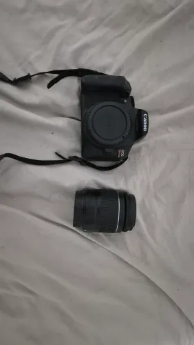 Canon T6 Rebel + Lente + Bolsa + Bateria