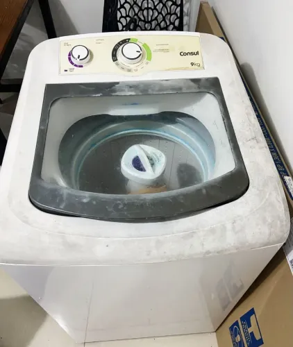 Vendo máquina de lavar em excelente estado! Funcionando perfeitamente!