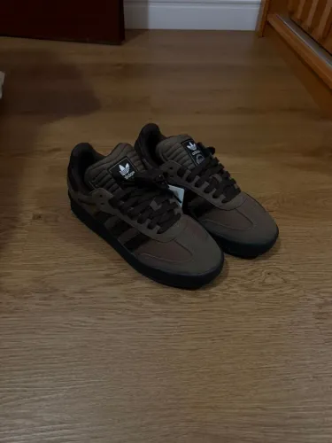 Samba XLG Earth Strata Dark Brown Core Black