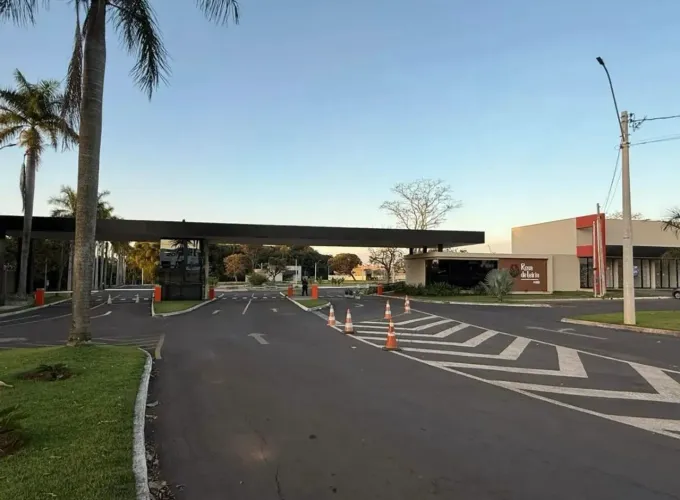 Lote no Condomínio Rosa de Leiria 