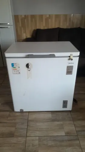 Freezer de uma tampa fros free semi novo.$1.100