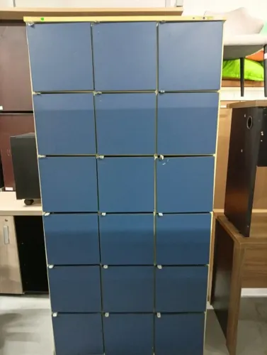 Guarda Volumes 18 Portas Grande Para Escritório Na cor Azul
