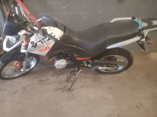 Moto brota para trabalhar