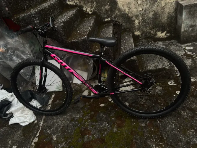 Bicicleta aro 29 Gott, freio a disco (OBS: a catraca está estragada)