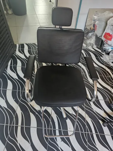 Cadeira reclinavel para Barbearia e bancada