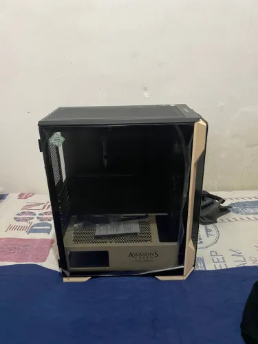 GABINETE GAMER POUTER 3/ Assassin's Creed Mirage