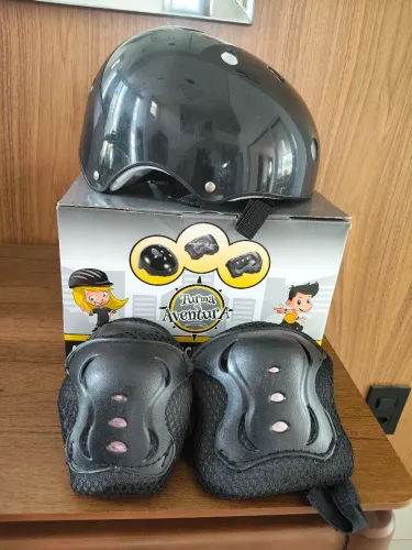 Capacete joelheira cotoveleira infantil
