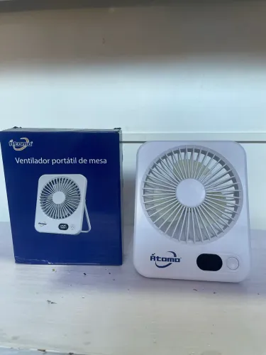 Mini Ventilador Átomo de Mesa: Portátil, Recarregável e com Display Digital pro Calor