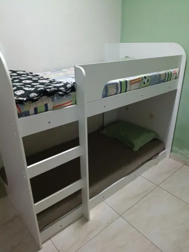 Vendo cama beliche montessoriana!! 1 ano de uso.