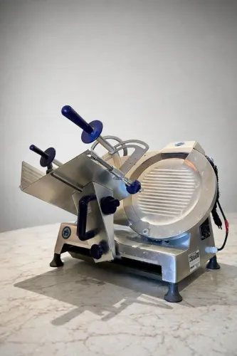 Fatiador e Cortador de Frios Gural 220v