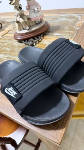 Chinelo Nike offcourt Adjust