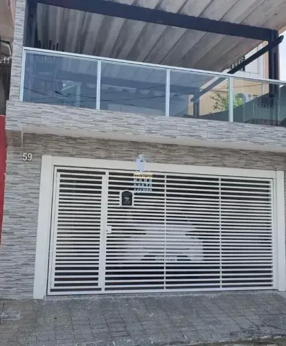 Sobrado à venda na zona norte.