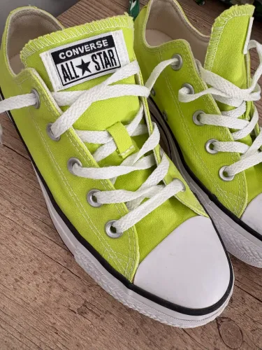 Tênis ALL STAR ORIGINAL CHEIRO DE NOVOOO TAMANHO 34 OPORTUNIDADE!!!