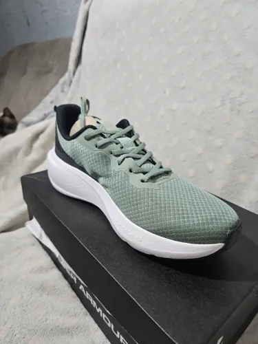 tenis under armour charged  great masculino