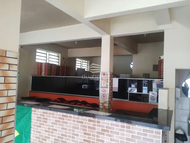 Vendo ótimo PONTO COMERCIAL com residencia anexa.