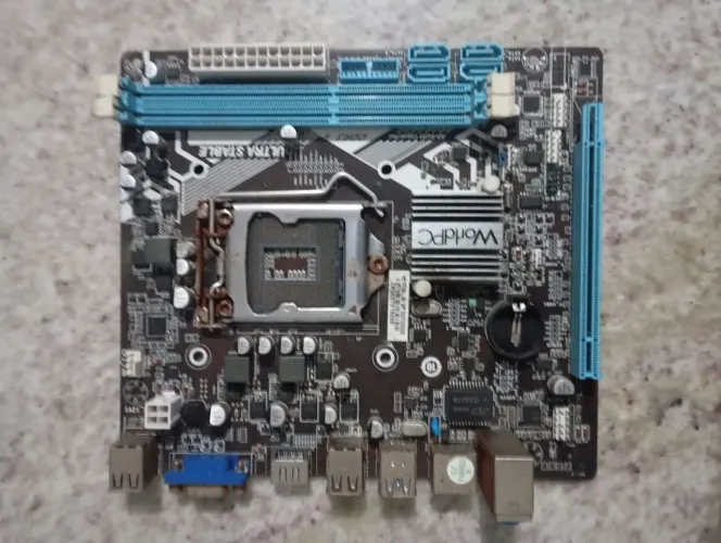 Placa mãe H61