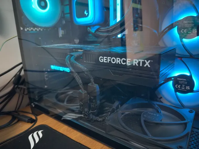 RTX 5070 Palit