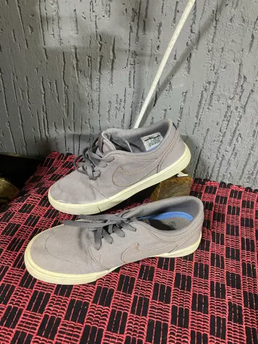 Tênis Nike tamanho 37 preço imbatível