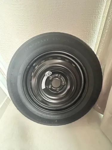 Estepe 5x112 original Mopar Toro / Compass aro 17 pneu Goodyear T175/80 novinho