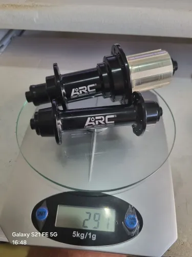 Cubos Arc rolamentado 20-24f ultra leve