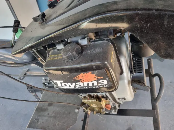 Motocultivador Toyama Diesel 418cc Seminovo + Enxadas