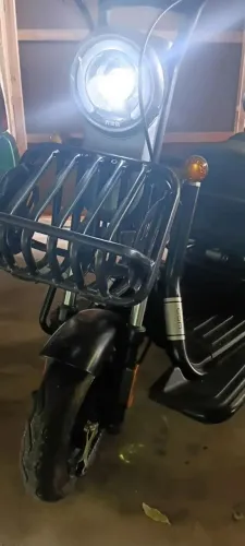 Vende-se triciclo elétrico Wanshida semi uso.