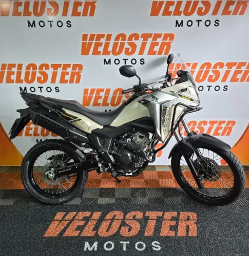 Honda Sahara 300 Adventure ABS - 2025 | 5.732 KM