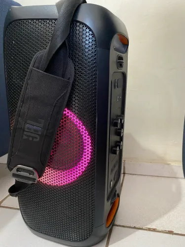 Jbl partybox on the go, valor negociável leia a descrição