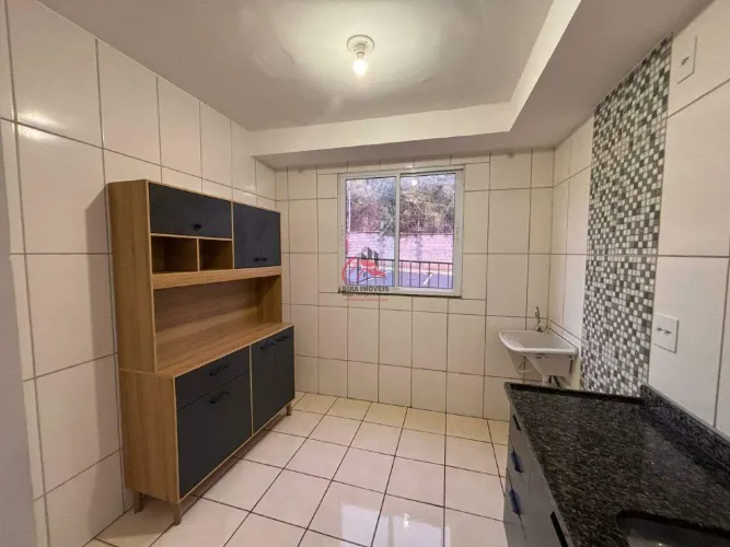 Apartamento Térreo no Condomínio Petrópolis com 2 Quartos