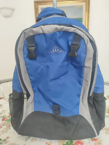 Mochila GAP original carrinho "Gap 86" Em bom estado de conservação ícone da época !