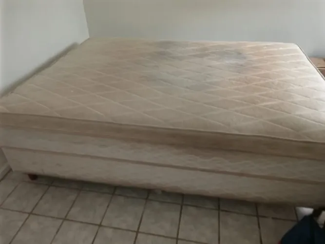 Cama de casal semi-ortopédica