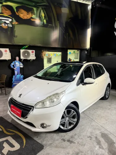 Peugeot 208 Griffe 1.6 Flex 16V 5P Mec. 2014