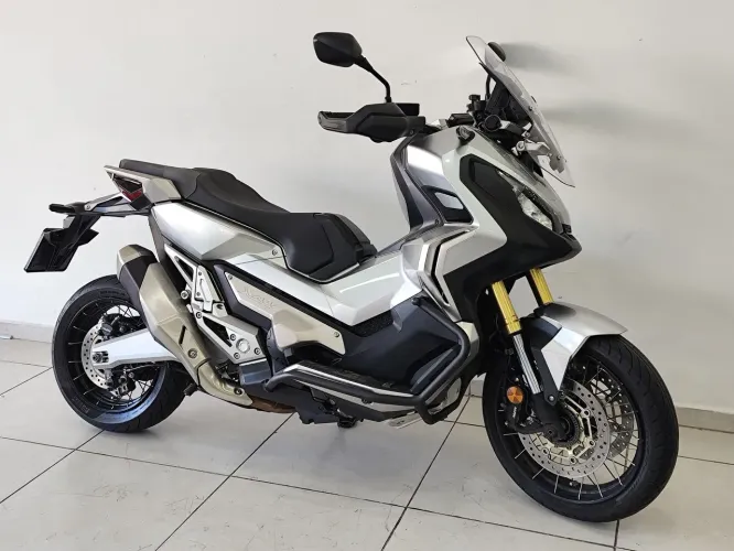 X ADV 750 2018