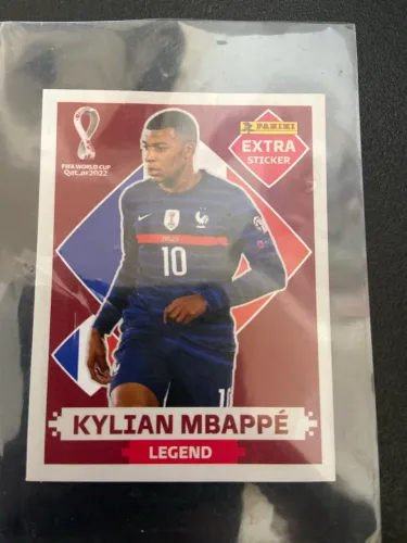 Figurinha legend bordo Kylian Mbappé