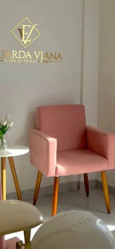 Duas poltronas rosa