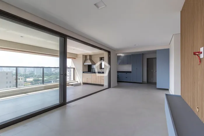 APARTAMENTO DE ALTO PADRÃO EM MOEMA