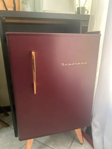Frigobar retrô 