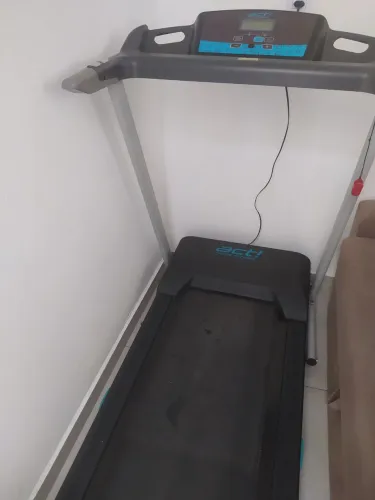 Esteira profissional act home fitness semi nova