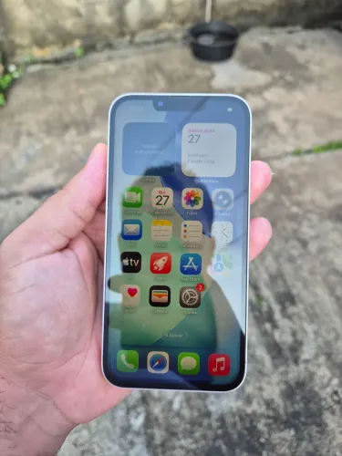 iPhone 13 - 128 GB