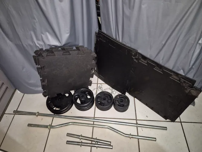 Kit Musculação 60kg Pesos de Ferro + Banco Inclinavel + Barras